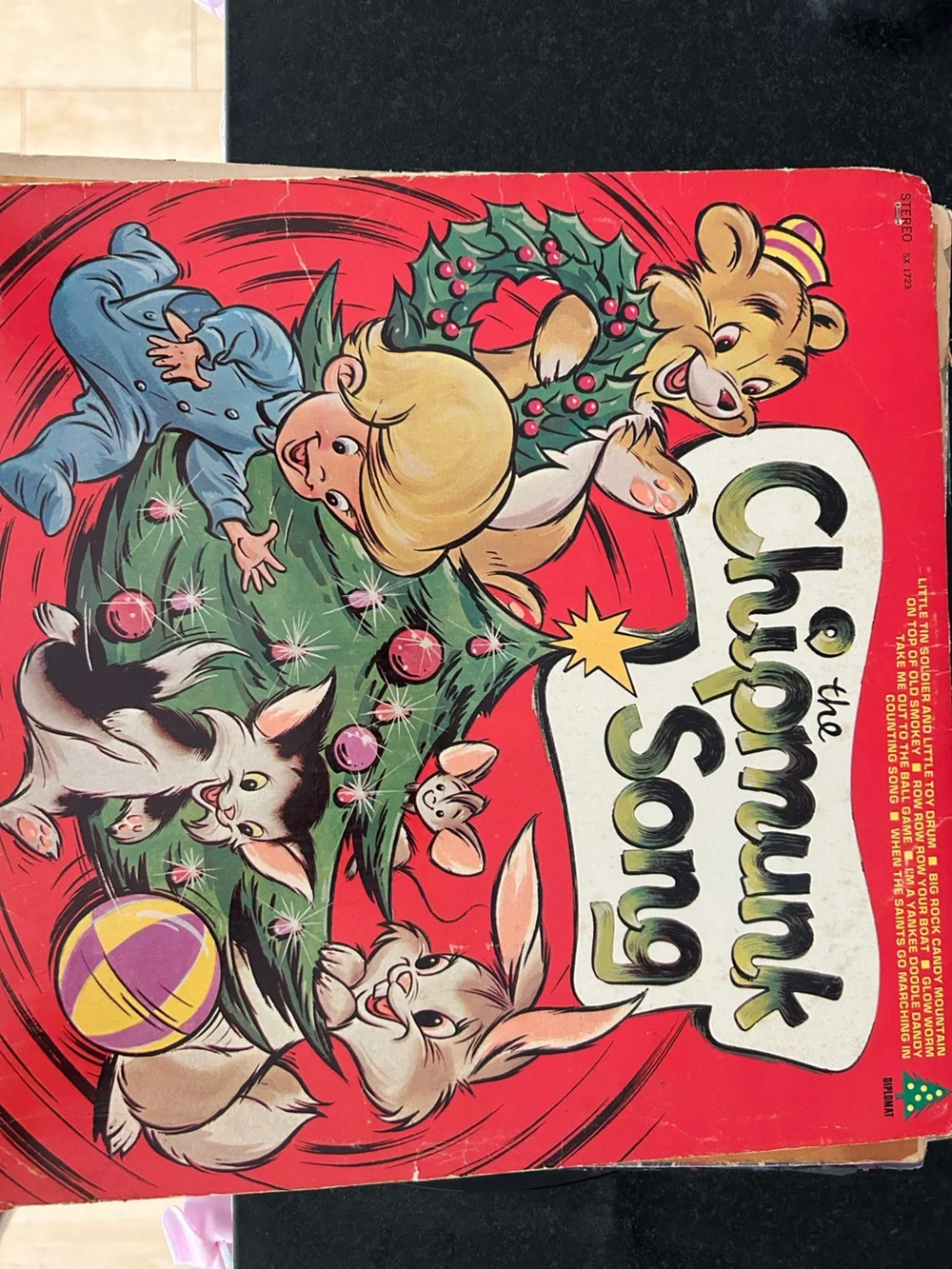 The Chipmunk Song Kids Record - Vintage Red Holiday Cover